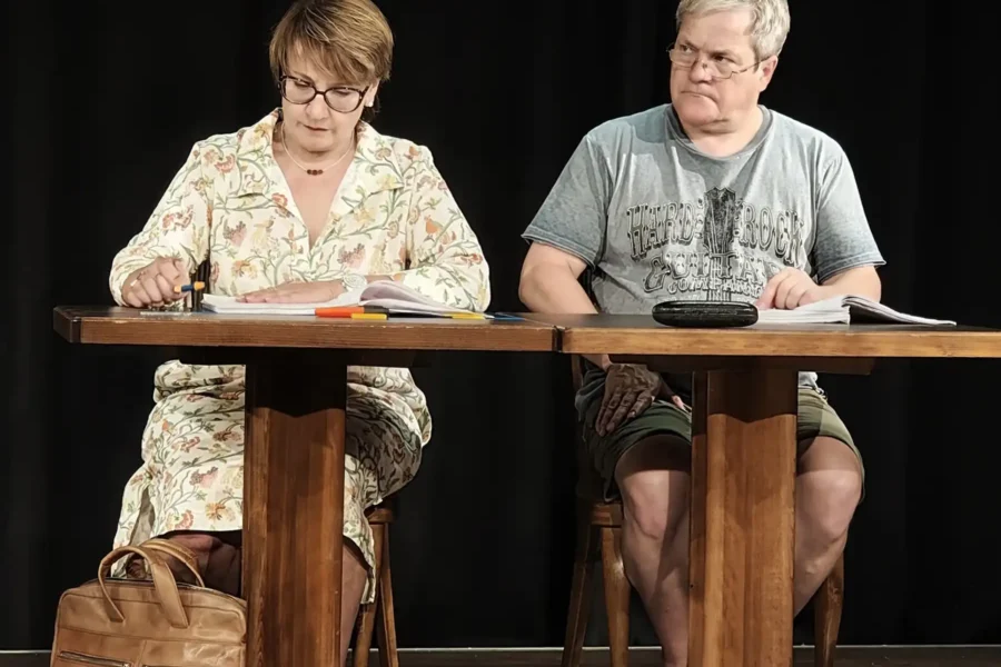 Andrea Semmelmann und Christian Reichel bei einer Probe zu Eingeschlossene Gesellschaft
